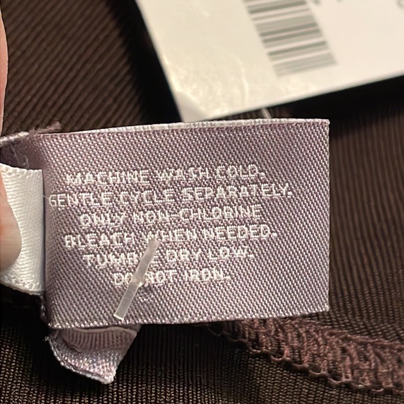 NWT Travelers by Chico’s Size 3 (16) Netta Top 3/4 Sleeves - Picture 5 of 6